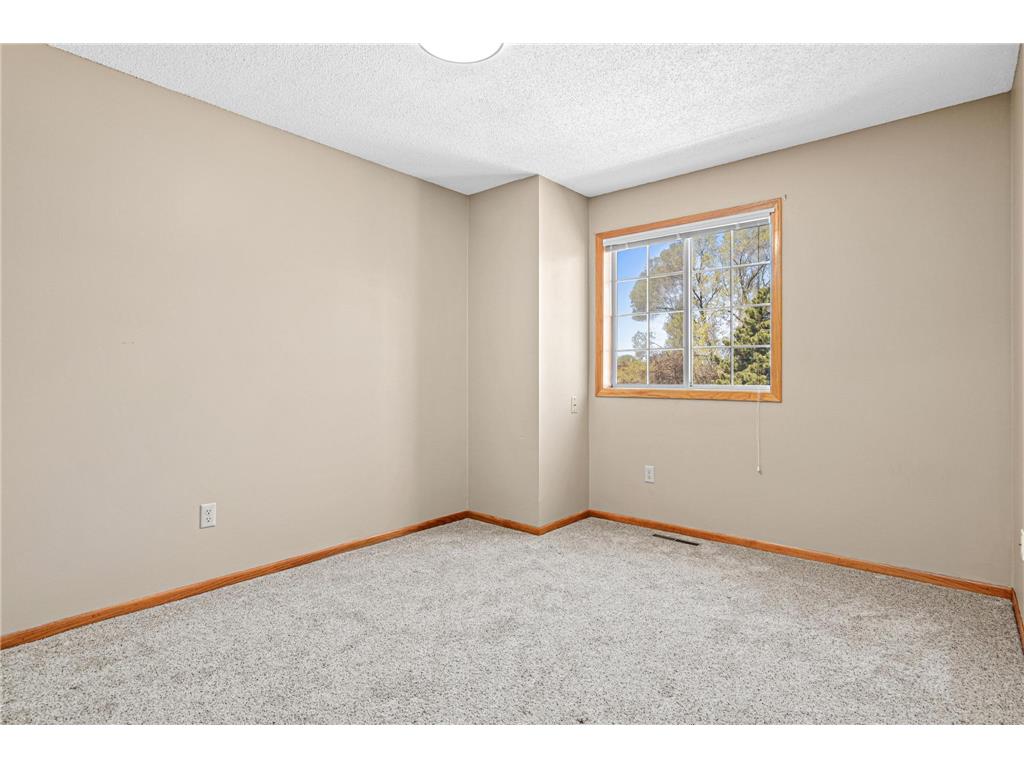 1958 Glenfield Court #25 Eagan MN 55122 7070428 image20