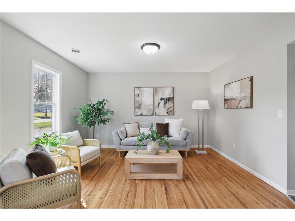 1959 Mcknight Road N North Saint Paul MN 55109 6718412 image1