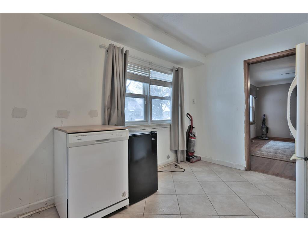 1959 Montana Avenue E Saint Paul MN 55119 6819523 image12