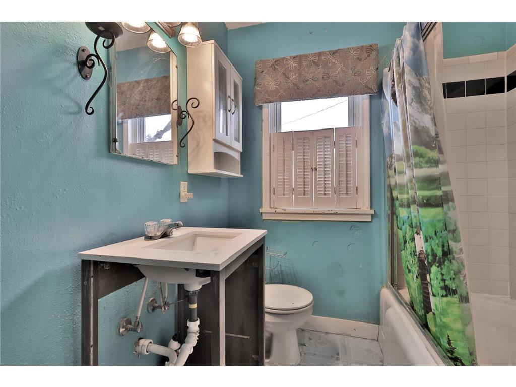 1959 Montana Avenue E Saint Paul MN 55119 6819523 image21