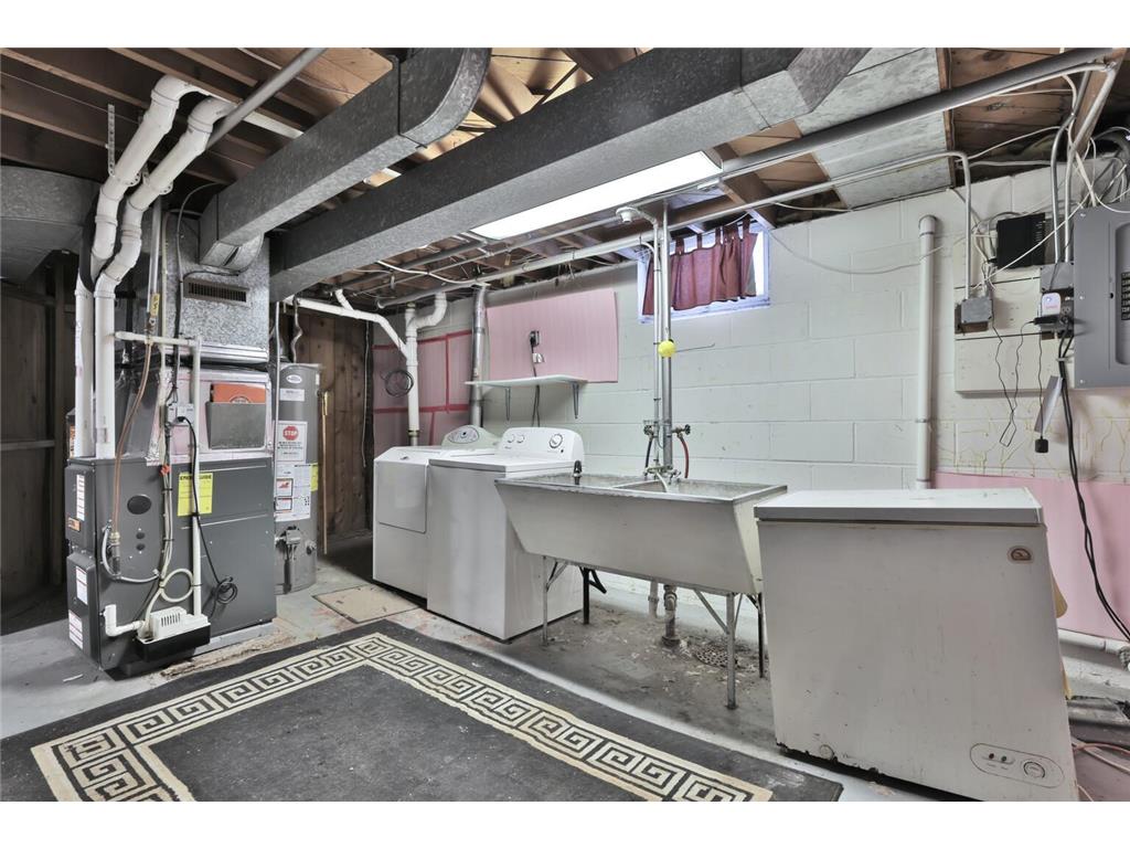 1959 Montana Avenue E Saint Paul MN 55119 6819523 image33