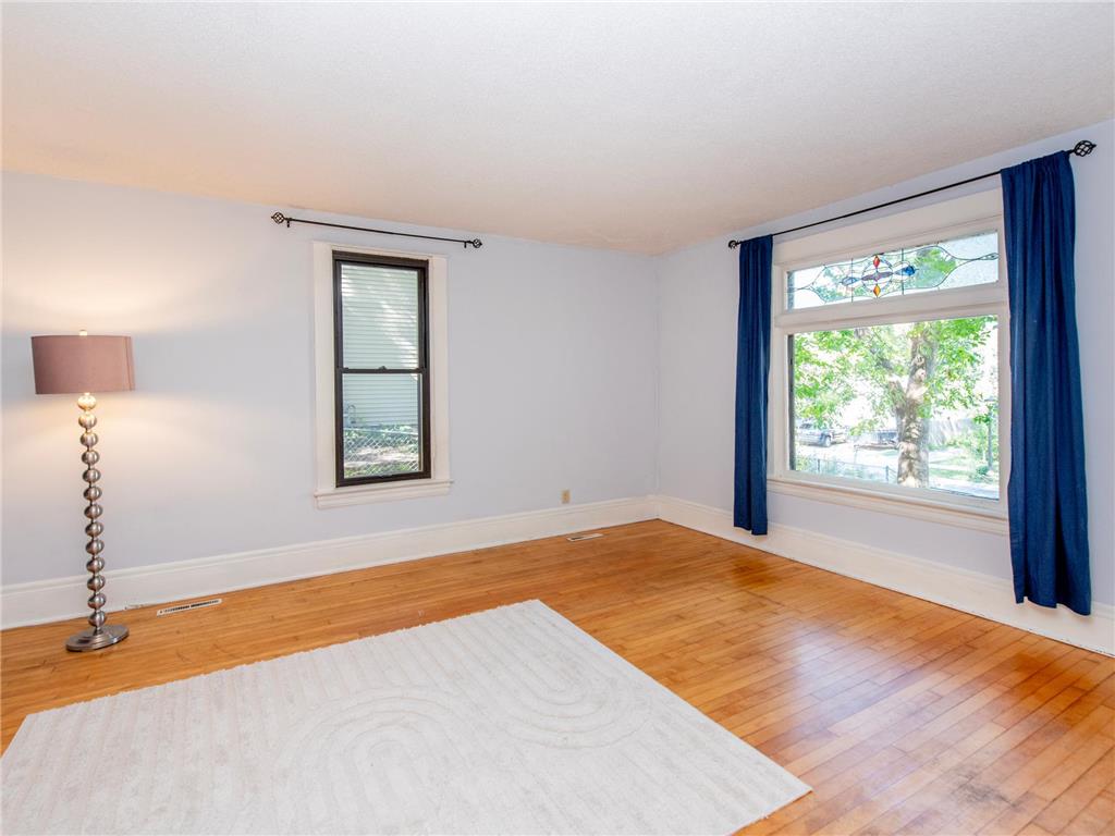 196 Baker Street E Saint Paul MN 55107 6793202 image4