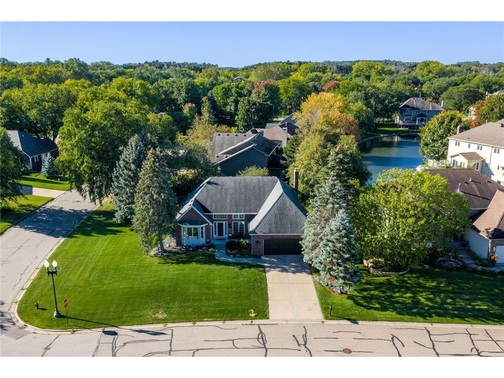 196 Cottonwood Drive Vadnais Heights MN 55127 6265497 image1