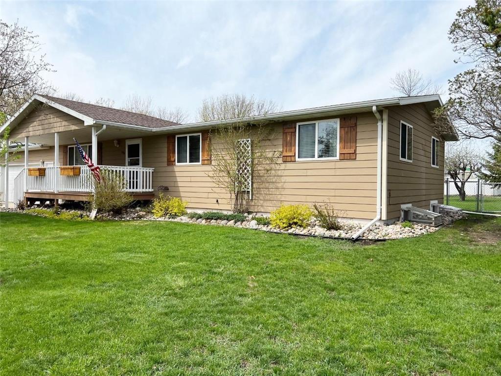 196 Hillcrest Avenue, Spicer, MN, 56288 MLS 6367455 Edina Realty