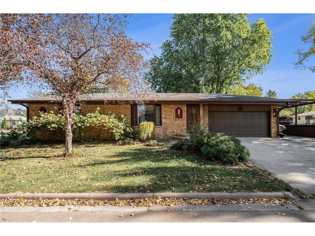 196 Longfellow Street NE Fridley MN 55432 6617581 image1