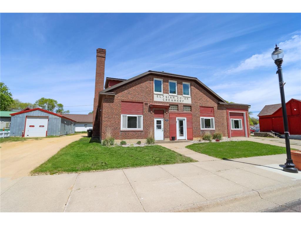 196 Main Street W Elysian MN 56028 7072611 image1