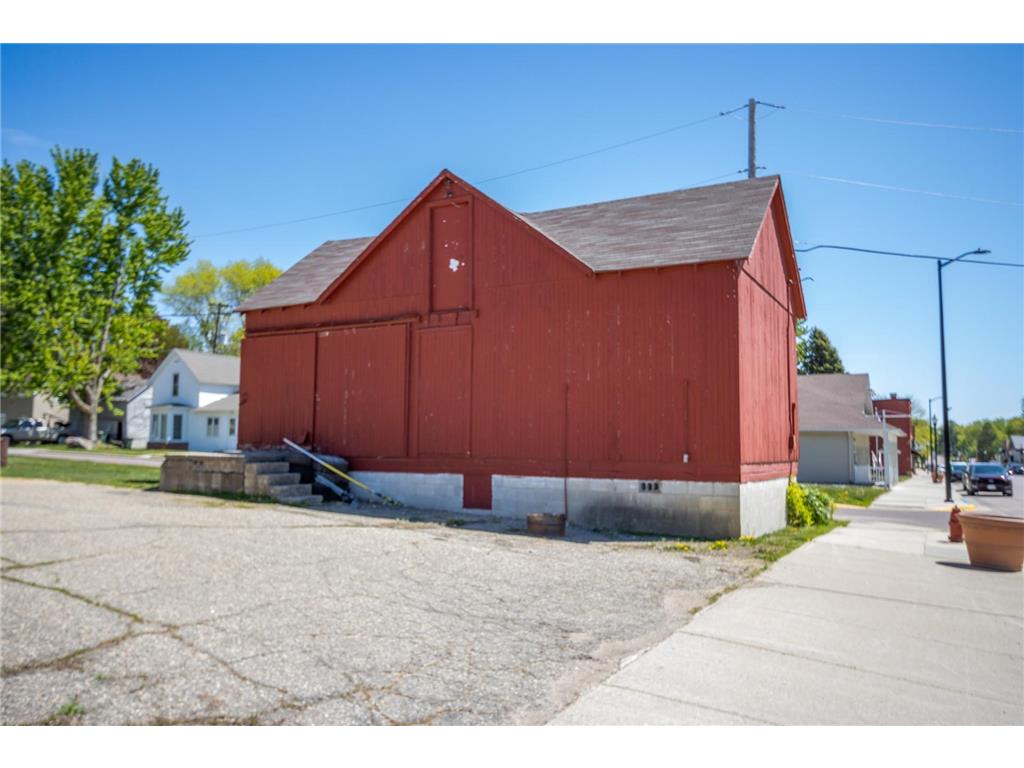 196 Main Street W Elysian MN 56028 7072611 image4