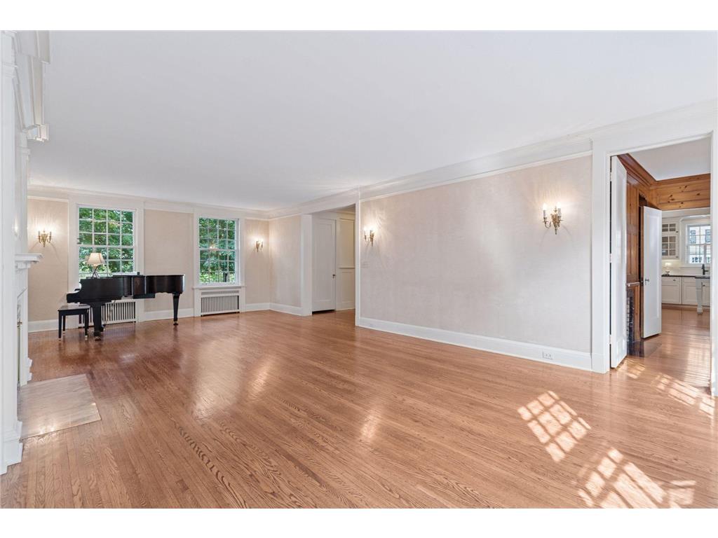 196 Mississippi River Boulevard S Saint Paul MN 55105 - Mississippi 6796925 image17