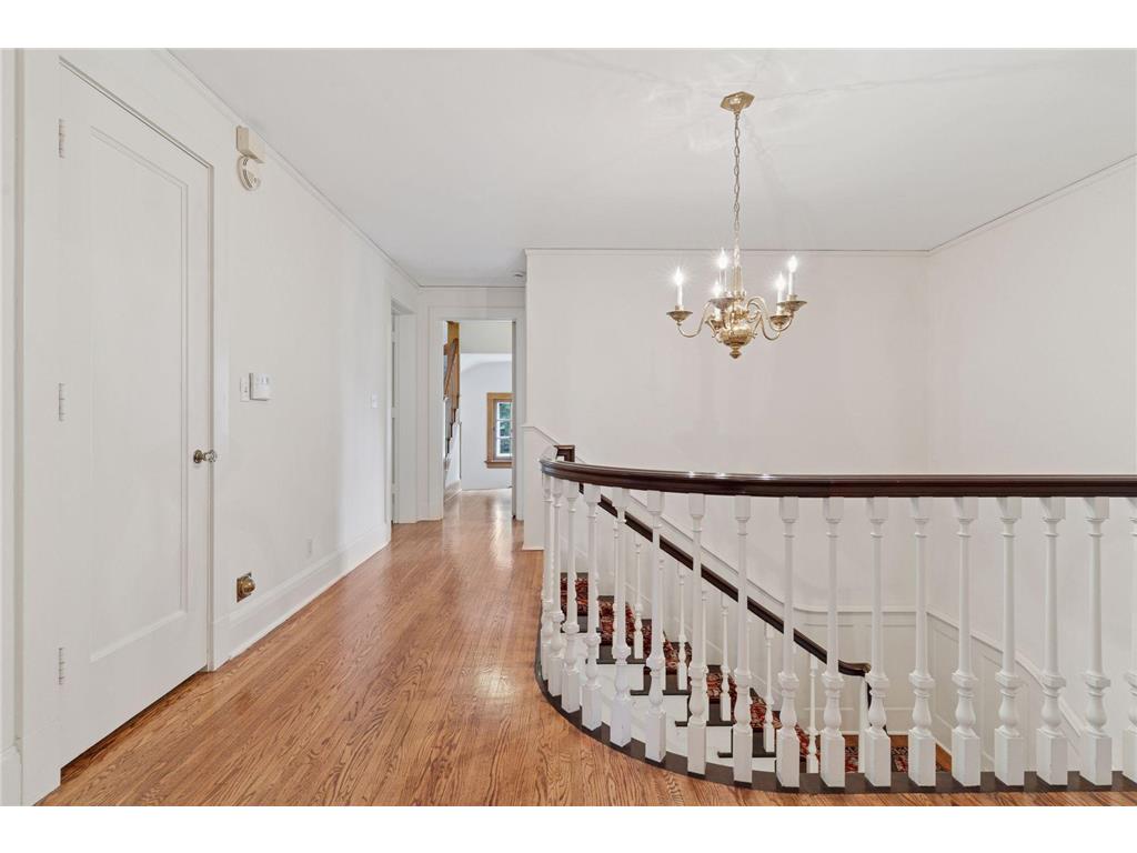 196 Mississippi River Boulevard S Saint Paul MN 55105 - Mississippi 6796925 image24