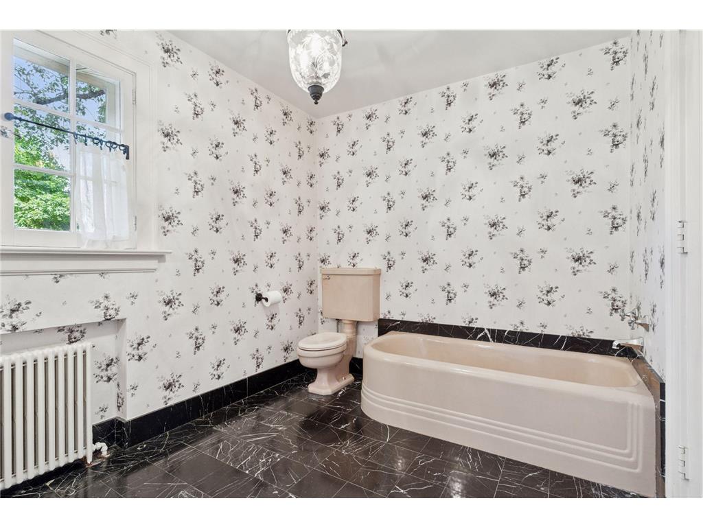 196 Mississippi River Boulevard S Saint Paul MN 55105 - Mississippi 6796925 image34