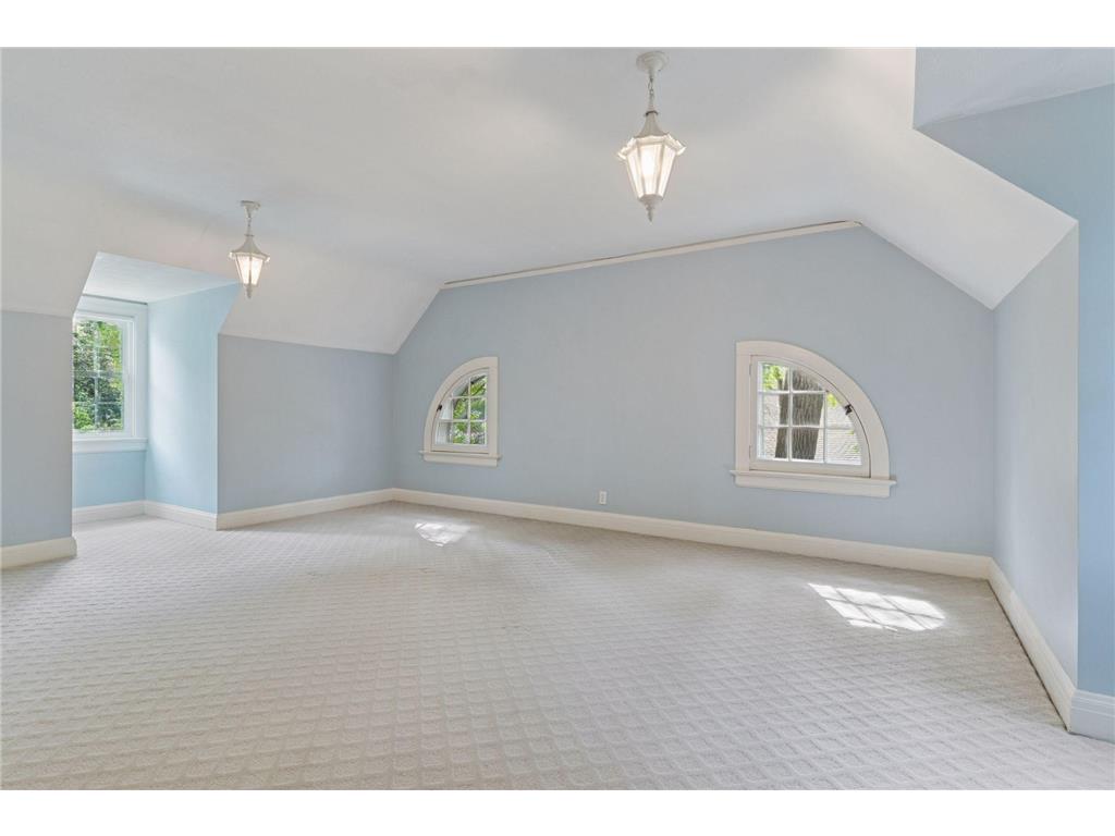 196 Mississippi River Boulevard S Saint Paul MN 55105 - Mississippi 6796925 image37