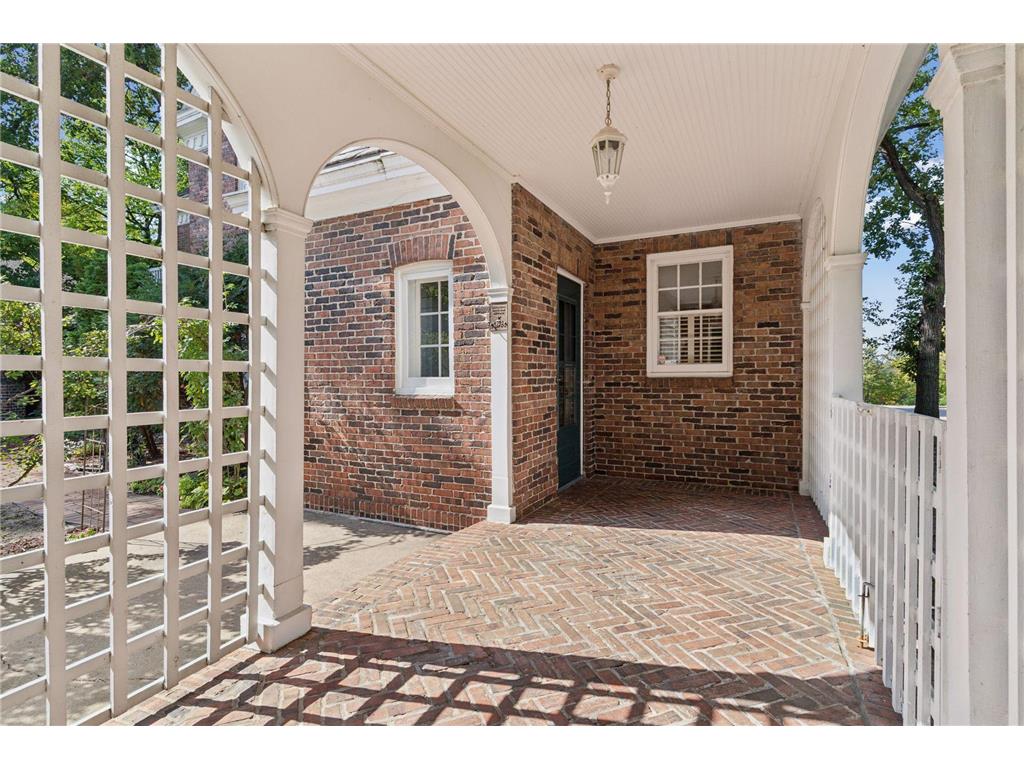 196 Mississippi River Boulevard S Saint Paul MN 55105 - Mississippi 6796925 image44