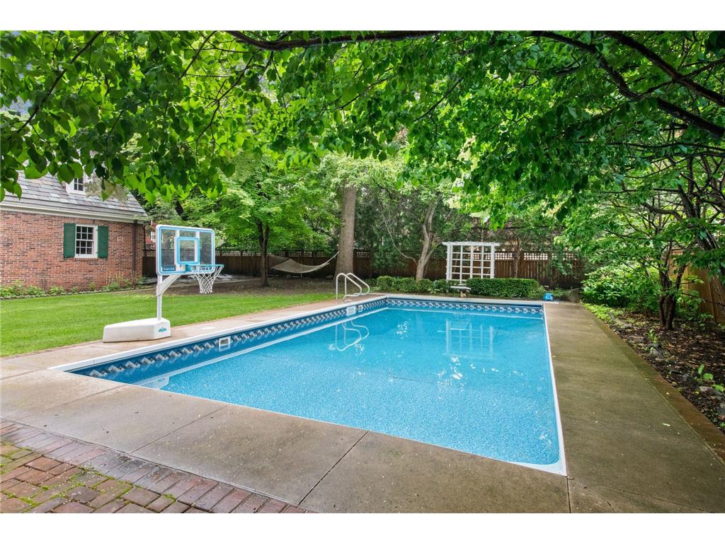 196 Mississippi River Boulevard S Saint Paul MN 55105 - Mississippi 6796925 image48