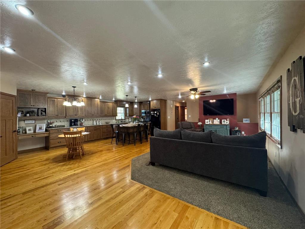 1960 Cottonwood Lake Drive Windom MN 56101 6819401 image20