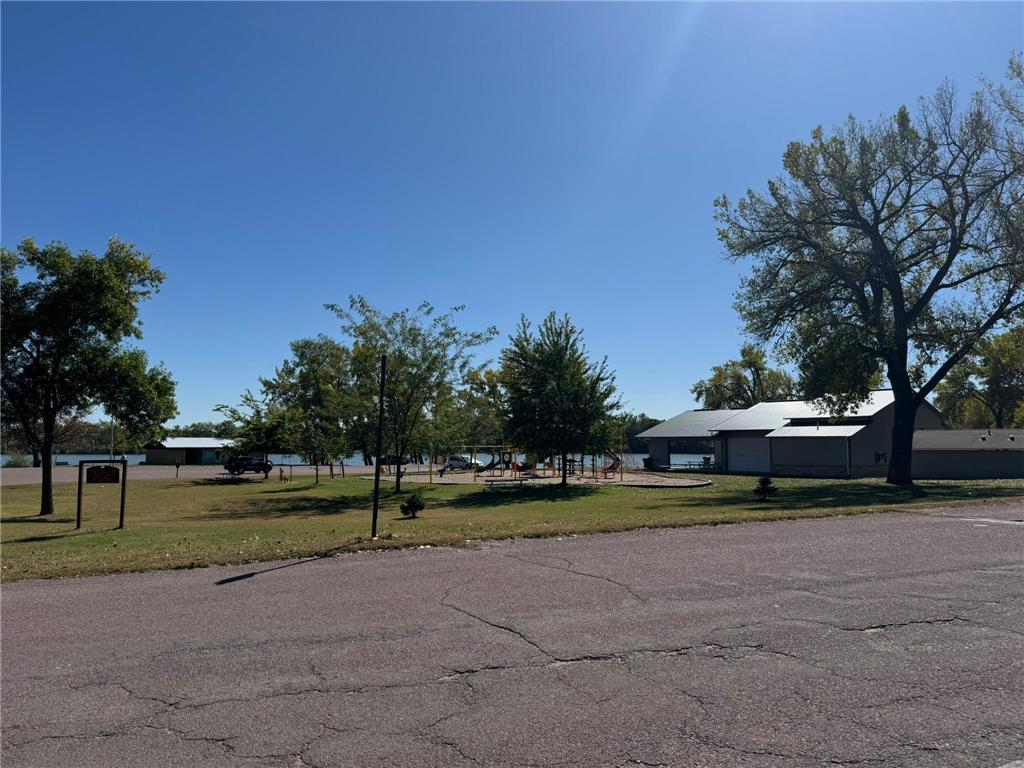 1960 Cottonwood Lake Drive Windom MN 56101 6819401 image35