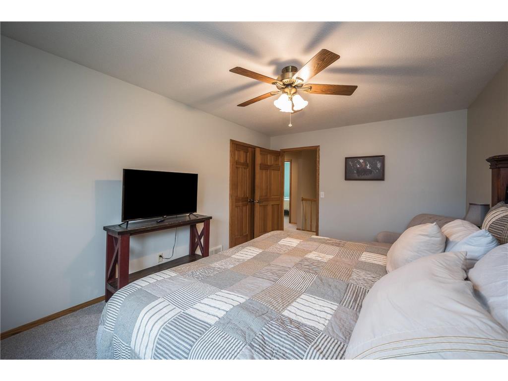 1960 Knollwood Drive Fairmont MN 56031 7049413 image27