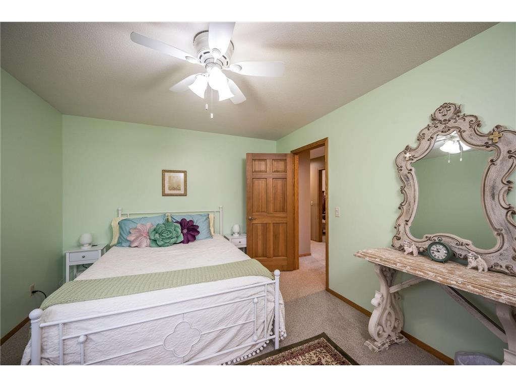 1960 Knollwood Drive Fairmont MN 56031 7049413 image29