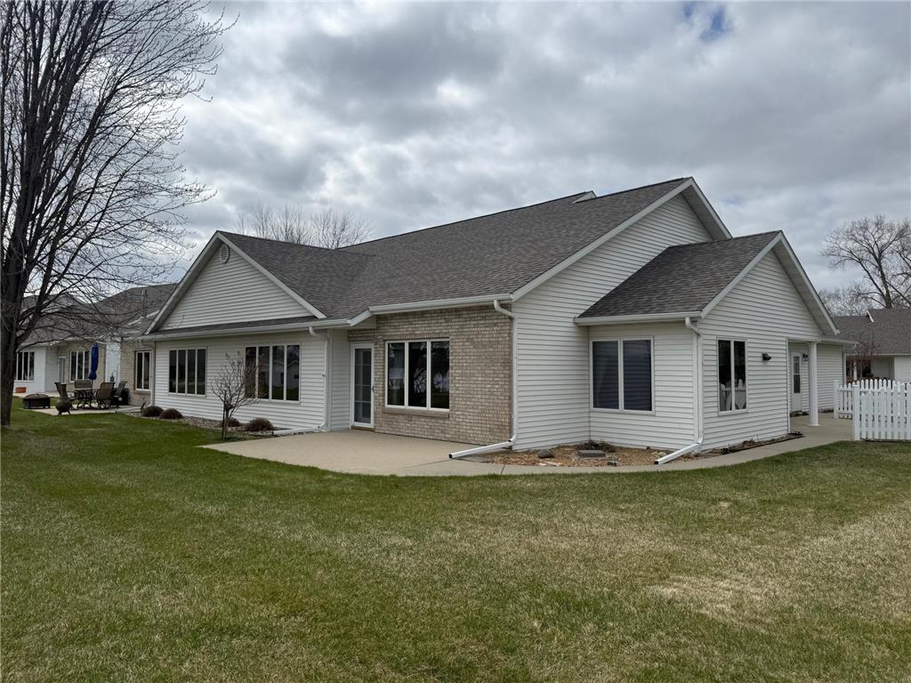 1960 Long Bridge Road Detroit Lakes MN 56501 - Curfman 7022187 image1