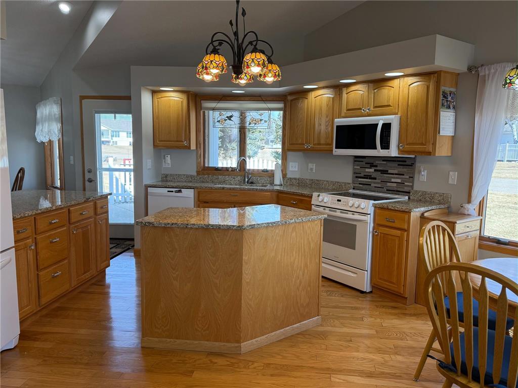 1960 Long Bridge Road Detroit Lakes MN 56501 - Curfman 7022187 image7