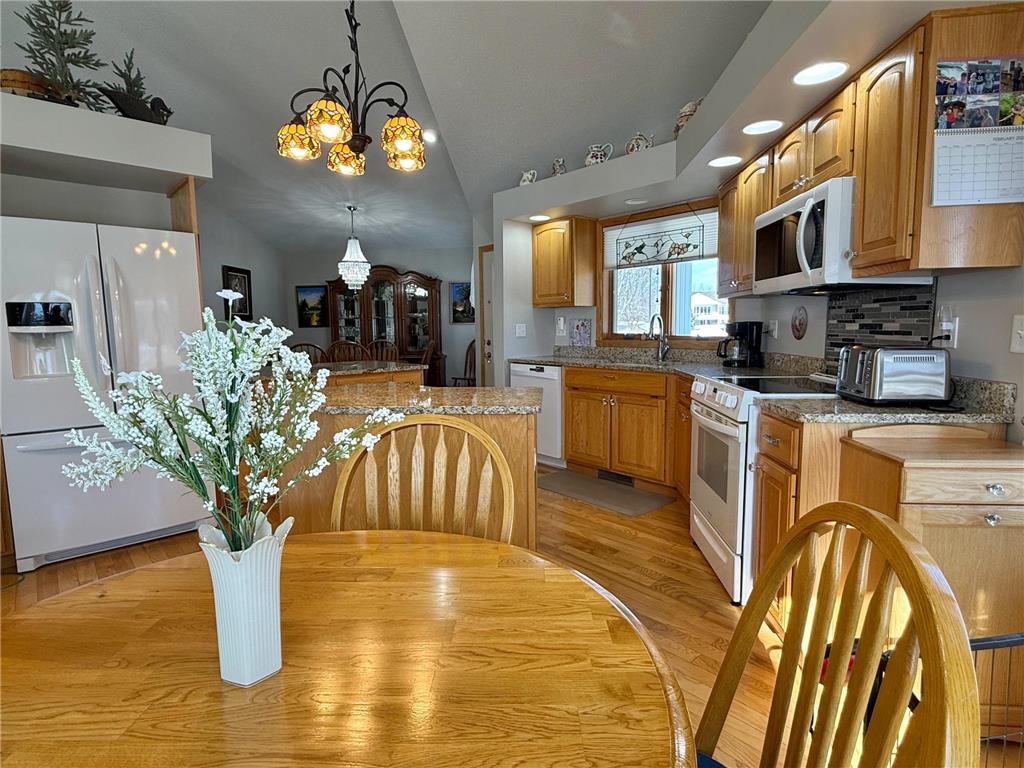 1960 Long Bridge Road Detroit Lakes MN 56501 - Curfman 7022187 image8