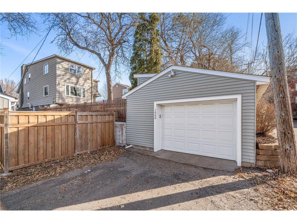 1960 Pinehurst Avenue, Saint Paul, MN, 55116 MLS 9106327 Edina Realty