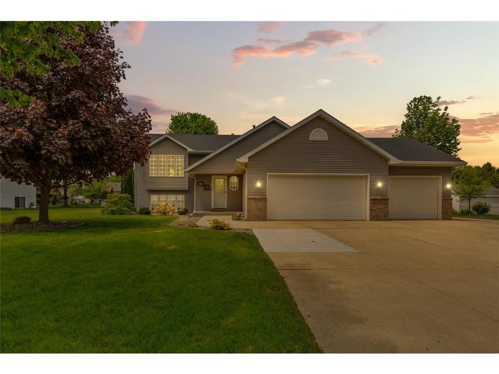 1960 Sunlight Avenue SE Owatonna MN 55060 6537762 image1