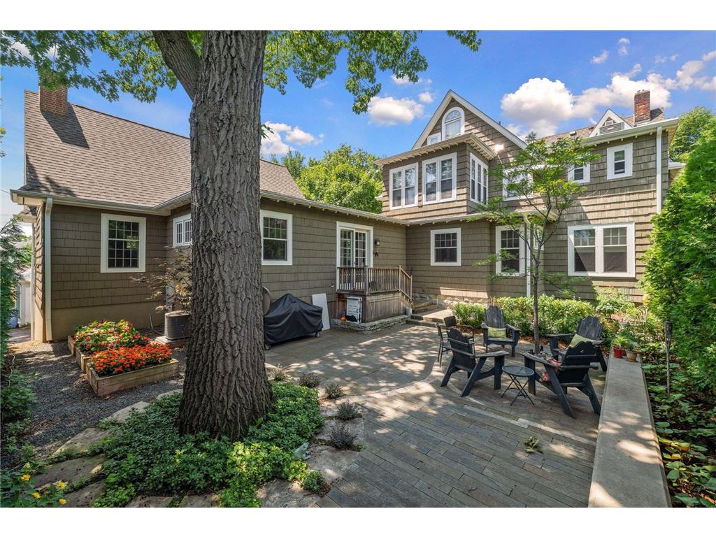 1961 Kenwood Parkway, Minneapolis, MN, 55405 MLS 6502425 Edina Realty