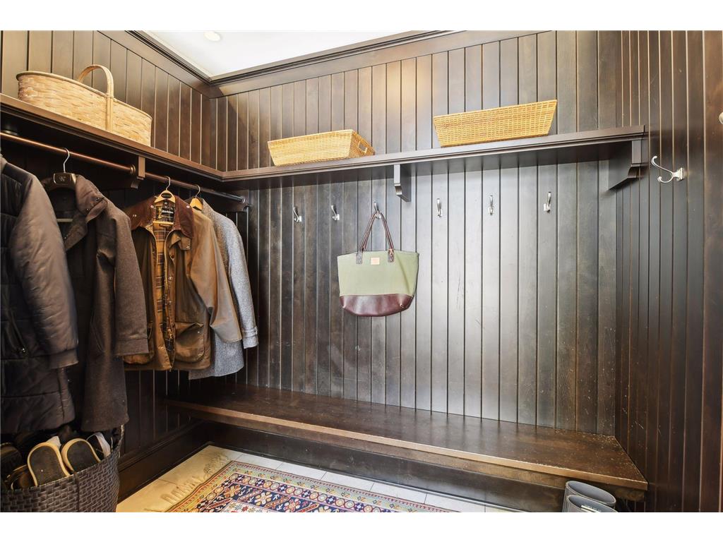 1961 Kenwood Parkway, Minneapolis, MN, 55405 MLS 6502425 Edina Realty