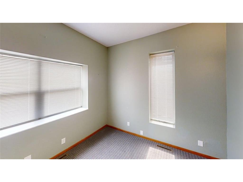 1961 Rice Street Roseville MN 55113 6771555 image11