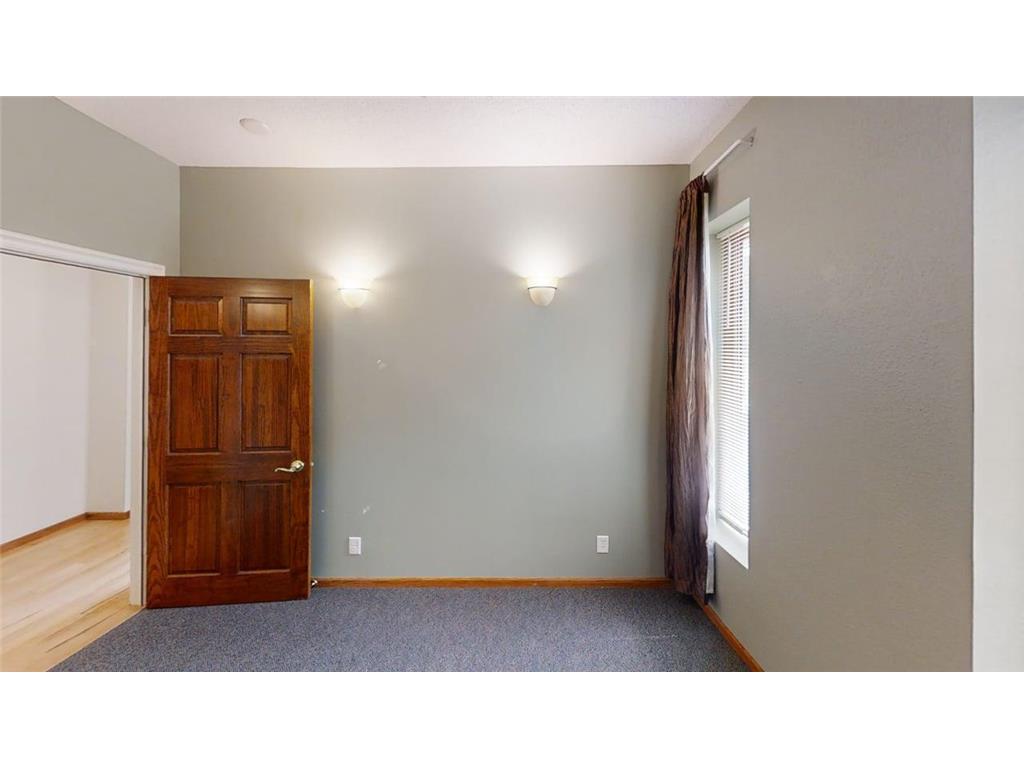 1961 Rice Street Roseville MN 55113 6771555 image8