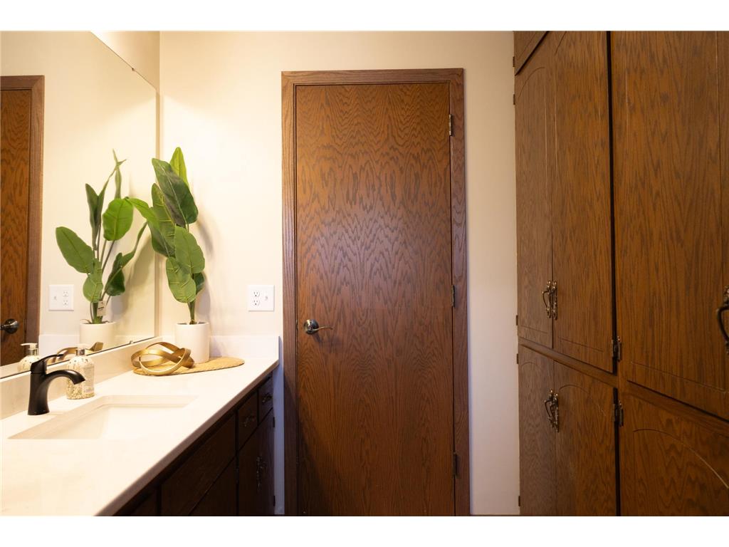 1961 S Shore Drive Worthington MN 56187 7023121 image29