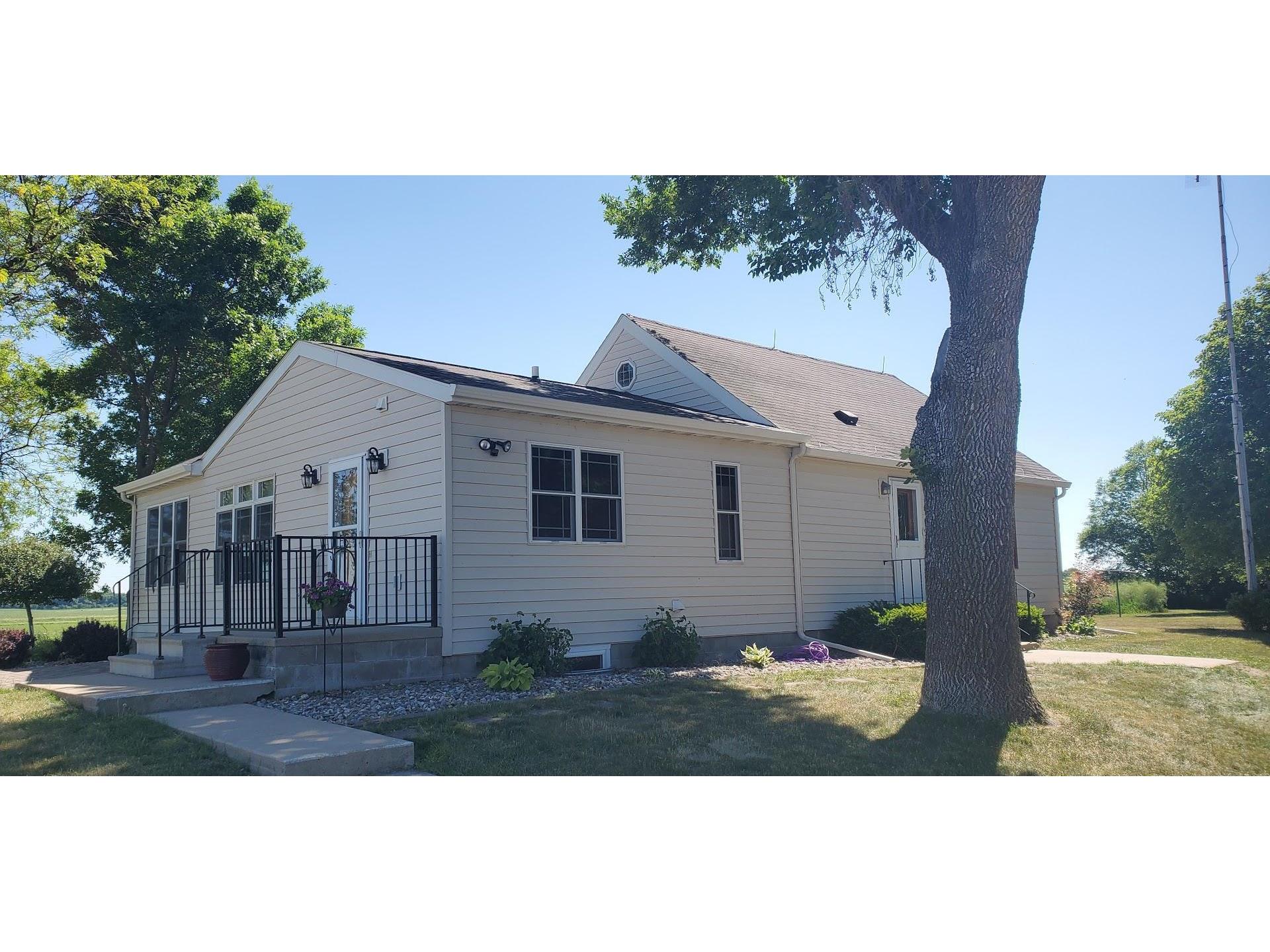 19613 210th Street, Lucan, MN 56255 MLS 6009736 Edina Realty