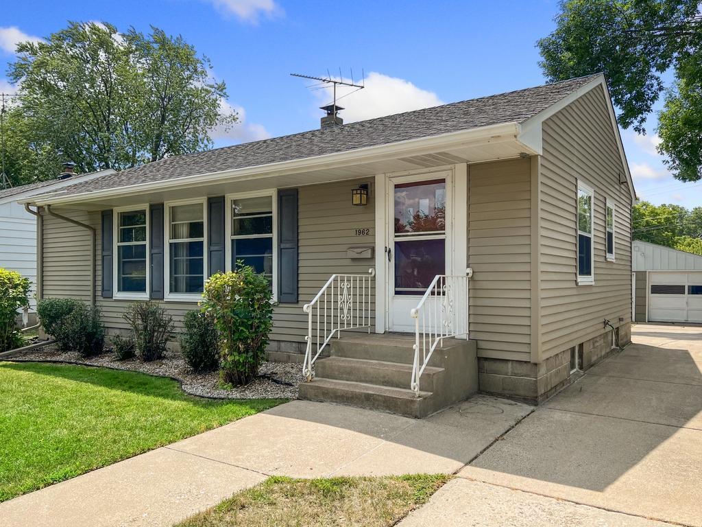 1962 Dorothea Avenue Saint Paul MN 55116 6401612 image1