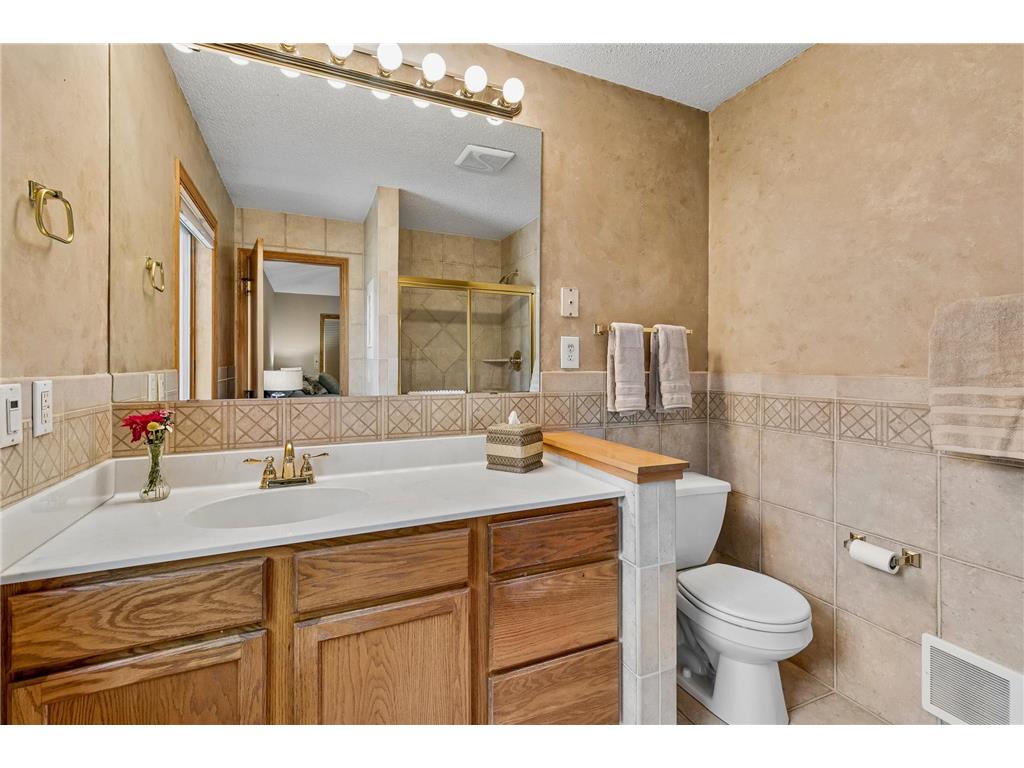 19625 Ireland Way Lakeville MN 55044 7062316 image17