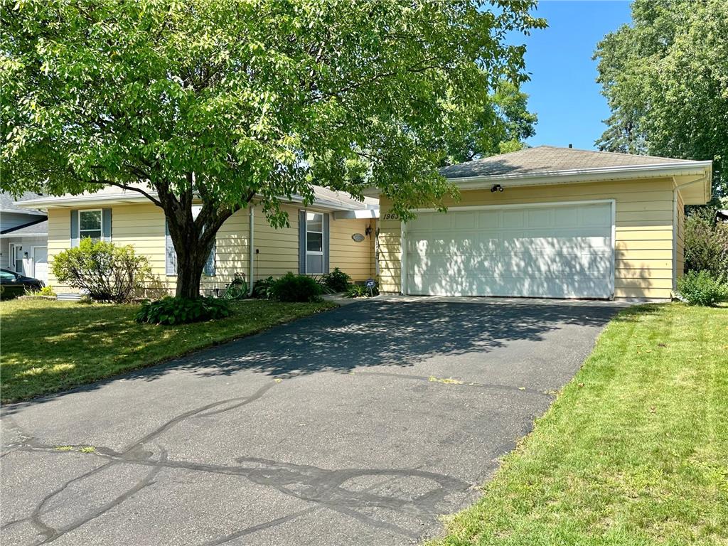 1963 Warbler Lane Saint Paul MN 55119 6420455 image1