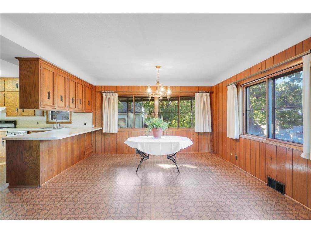 1964 Arlington Avenue E Saint Paul MN 55119 6802585 image18