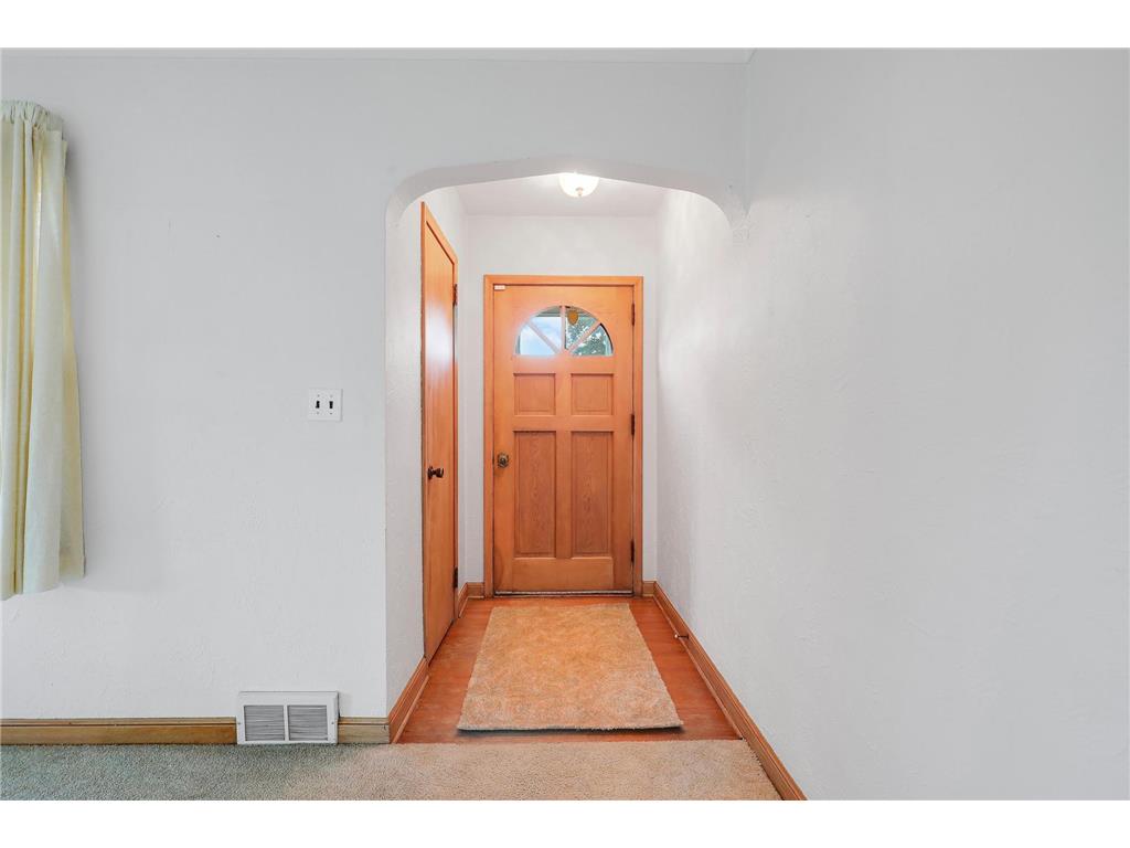 1964 Arlington Avenue E Saint Paul MN 55119 6802585 image4