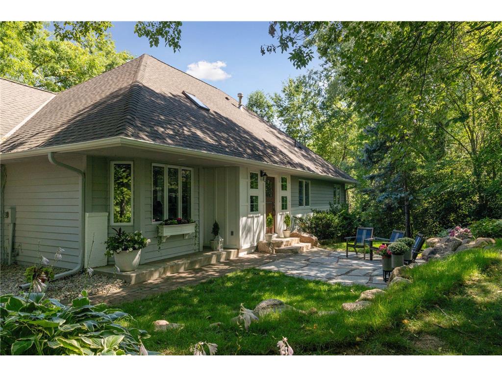 19645 Manor Road, Deephaven, MN, 55331 MLS 6190115 Edina Realty