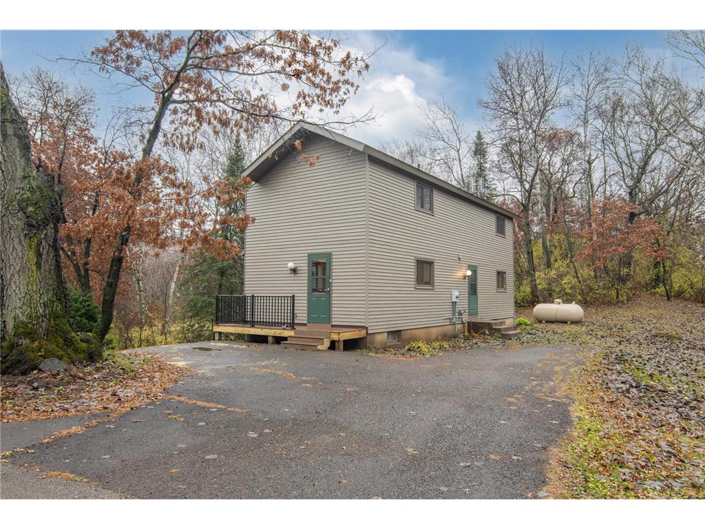 1965 110th Street New Richmond WI 54017 6628089 image1