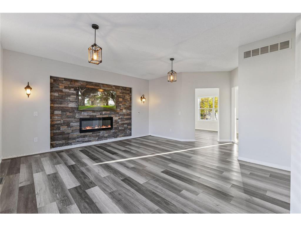 1965 Fountain Lane Waconia MN 55387 7005392 image18