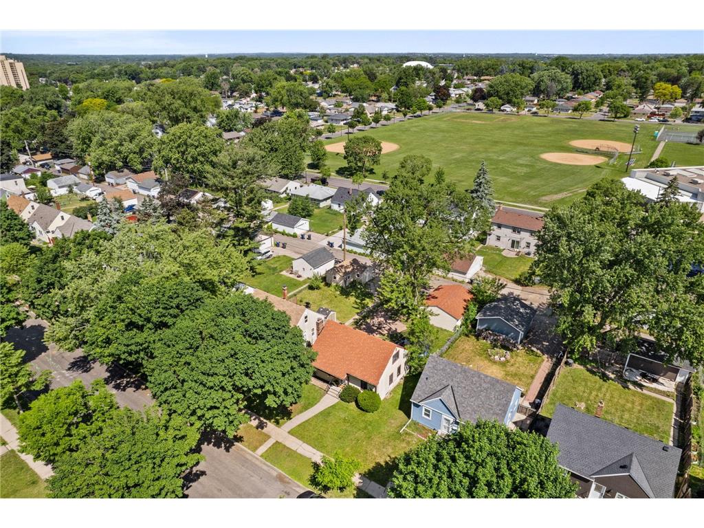 1965 Montana Avenue E Saint Paul MN 55119 7085064 image38