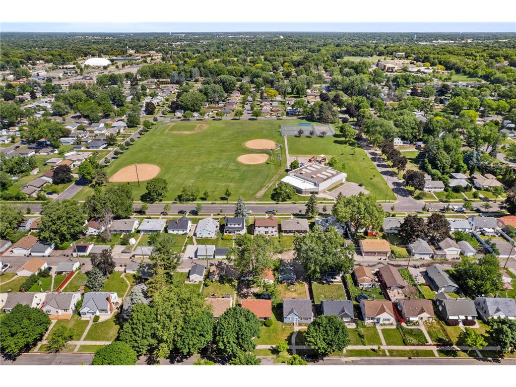 1965 Montana Avenue E Saint Paul MN 55119 7085064 image39