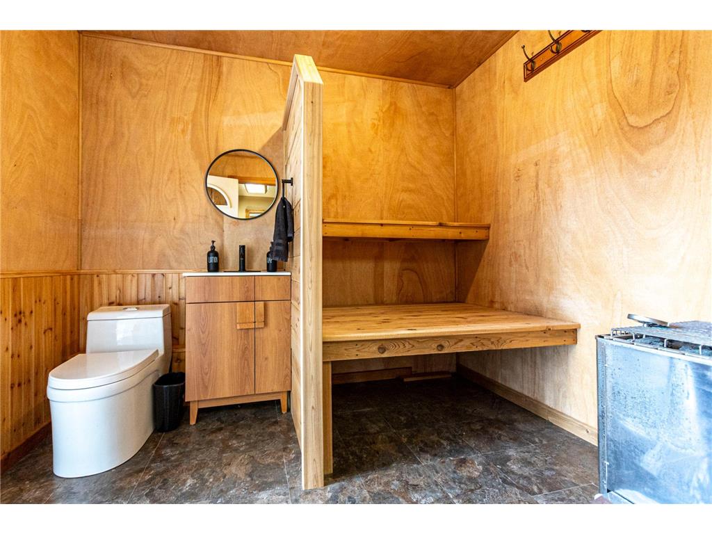 1966 Liberty Road NE Alexandria MN 56308 7053353 image32