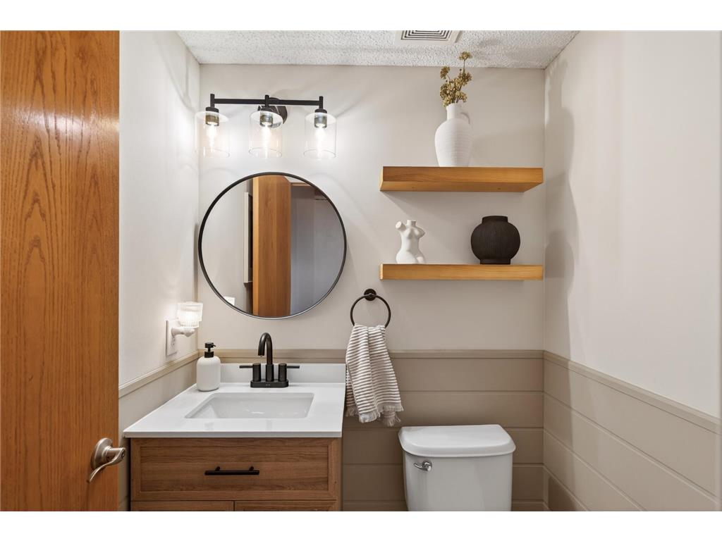 1967 Hazen Street Shakopee MN 55379 7067767 image17