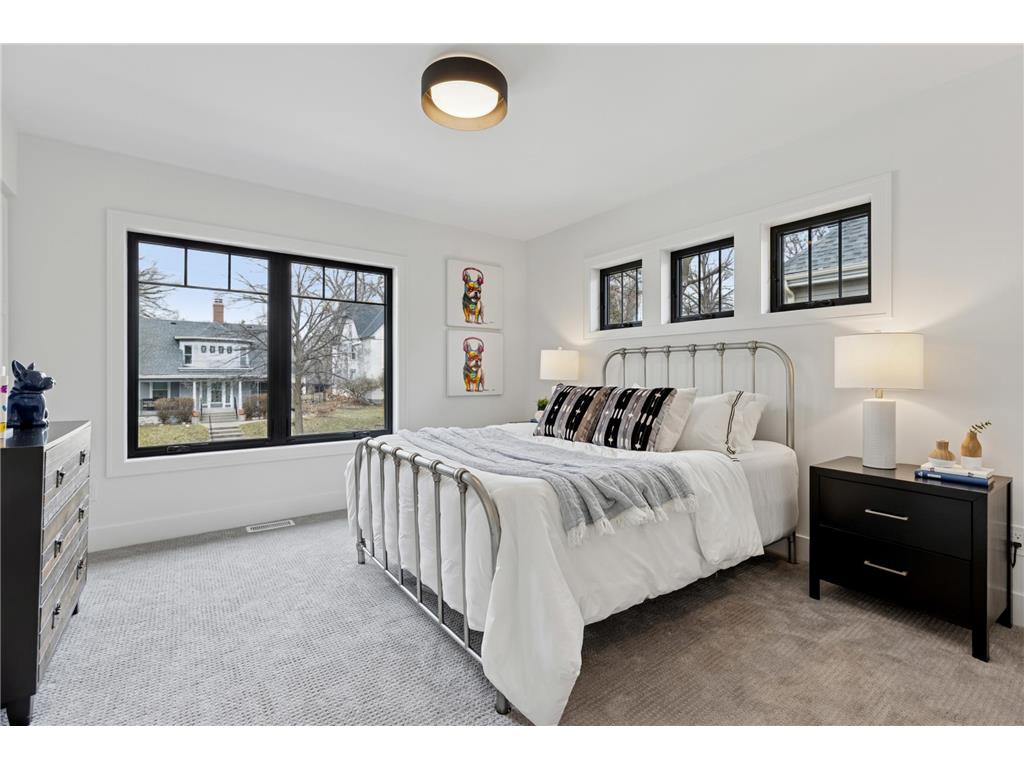 1967 Sheridan Avenue S Minneapolis MN 55405 6811130 image23