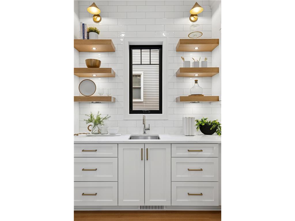 1967 Sheridan Avenue S Minneapolis MN 55405 7010605 image12