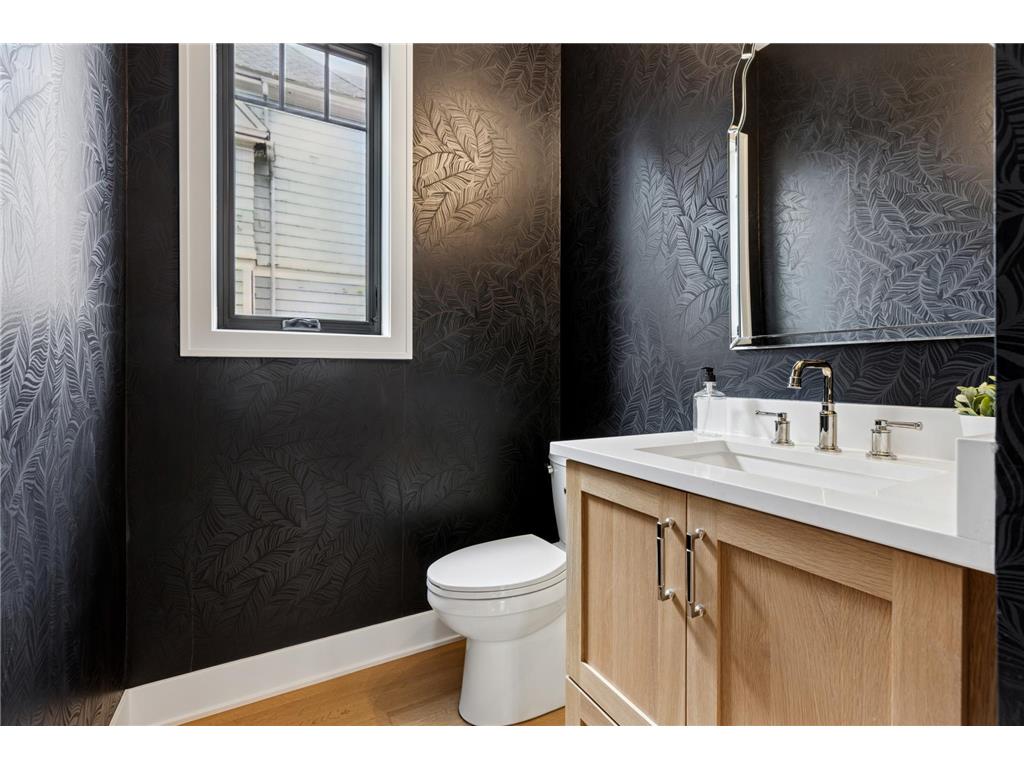 1967 Sheridan Avenue S Minneapolis MN 55405 7010605 image30