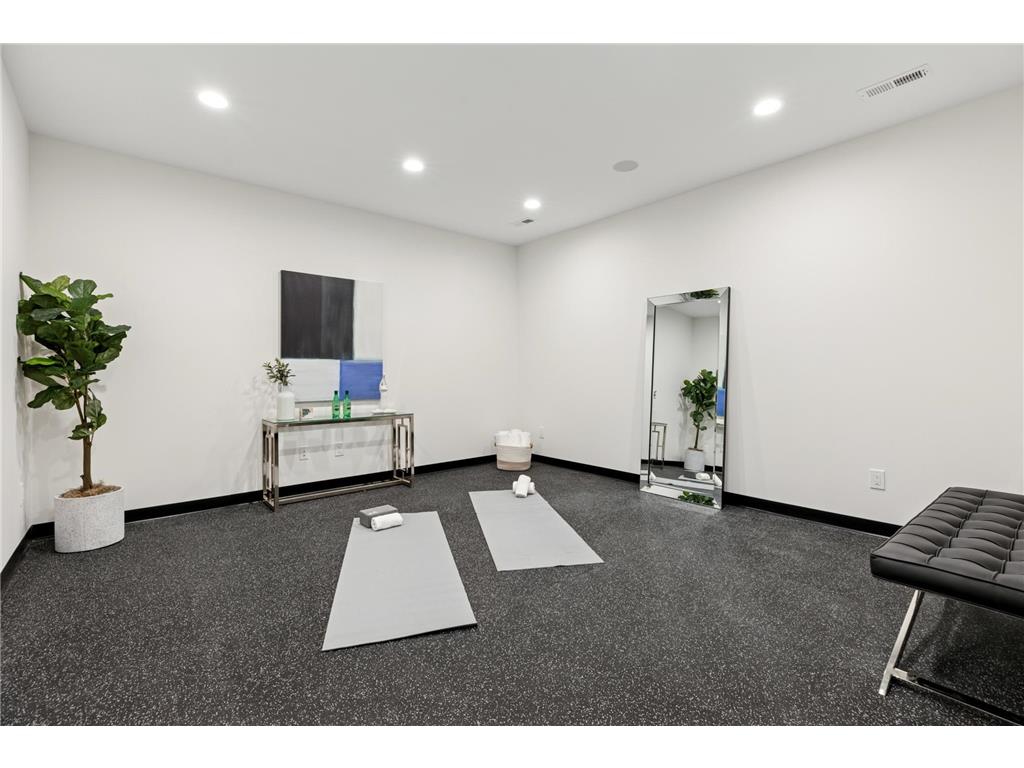 1967 Sheridan Avenue S Minneapolis MN 55405 7010605 image34