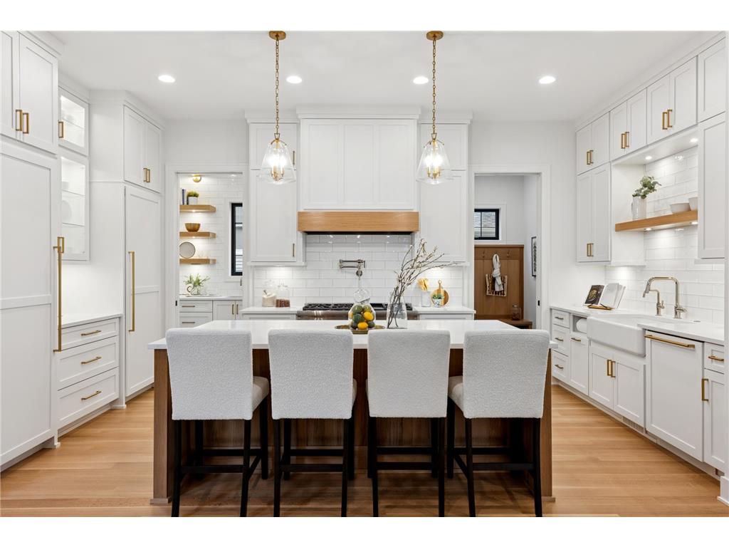 1967 Sheridan Avenue S Minneapolis MN 55405 7010605 image4