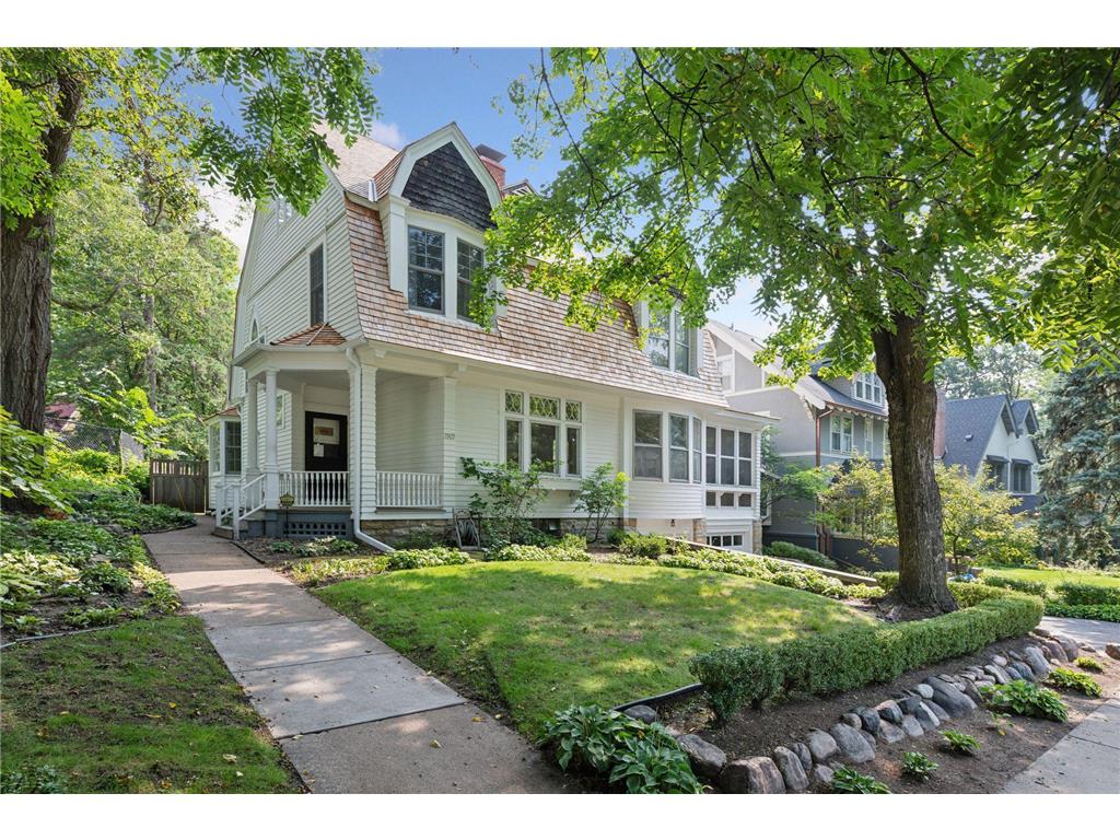 1969 Queen Avenue S Minneapolis MN 55405 6569361 image1